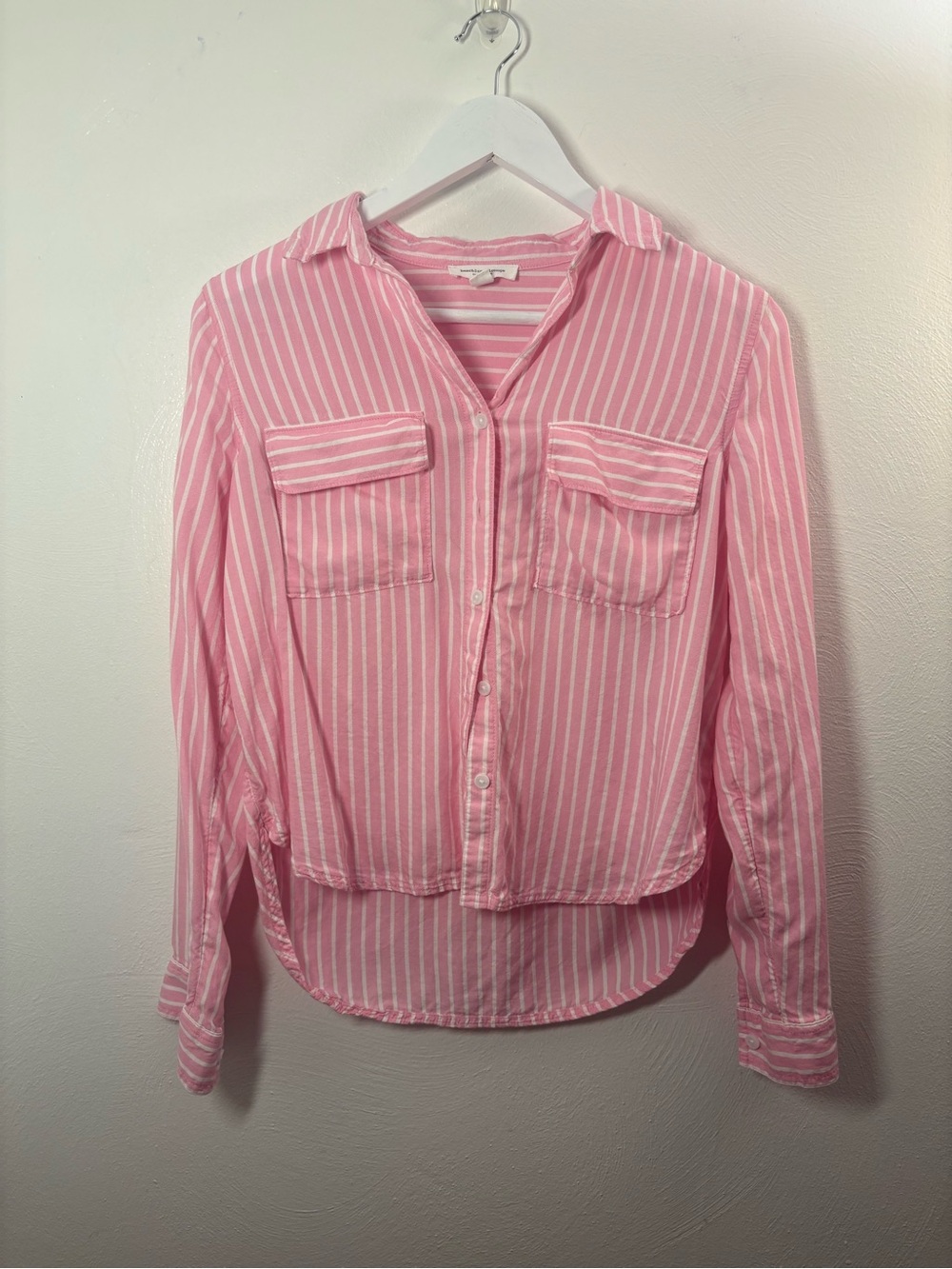beachlunchlounge Pink & White Striped Button Up Top Size Small